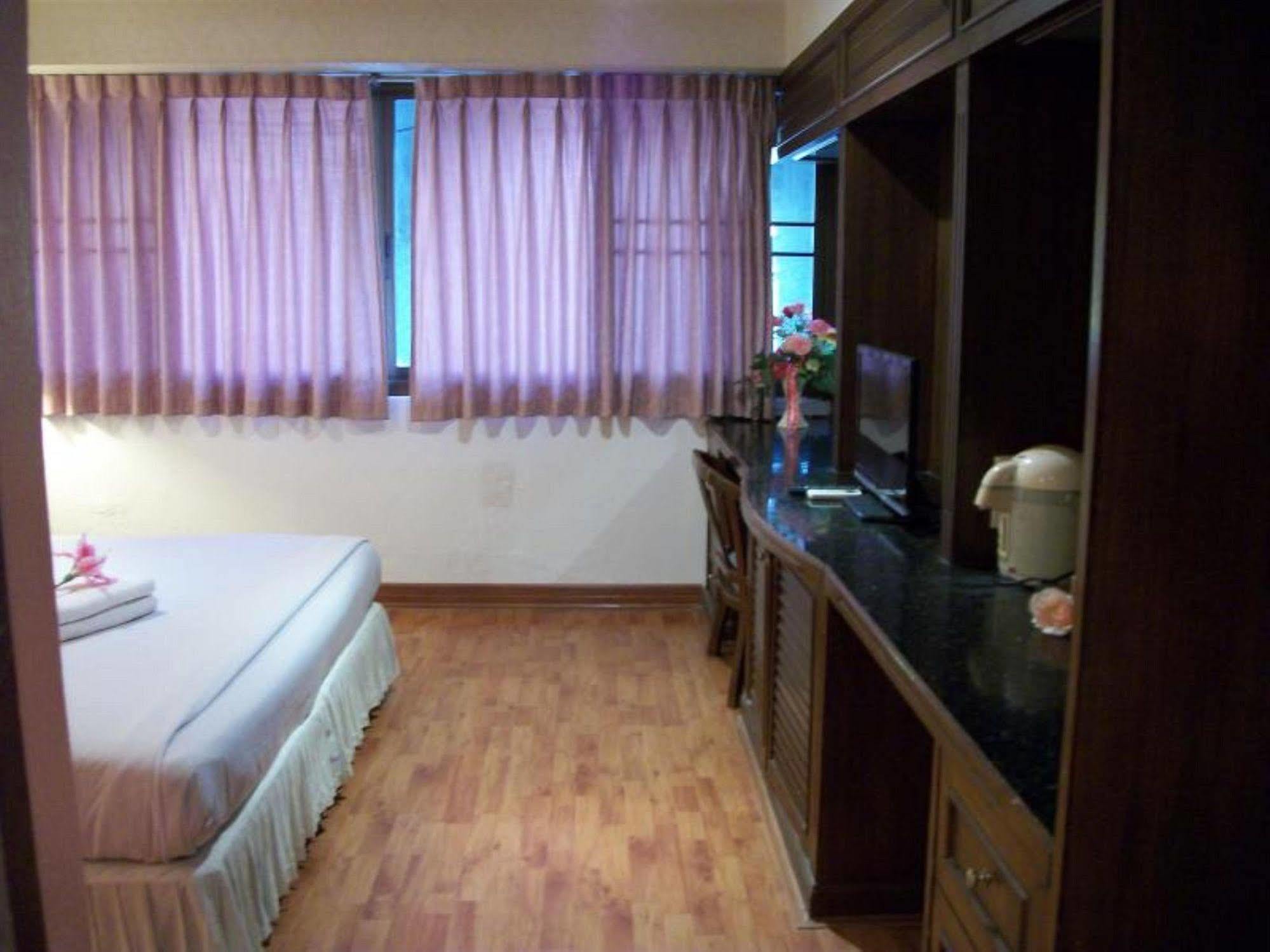 Sawasdee Hotel 콘캔 외부 사진