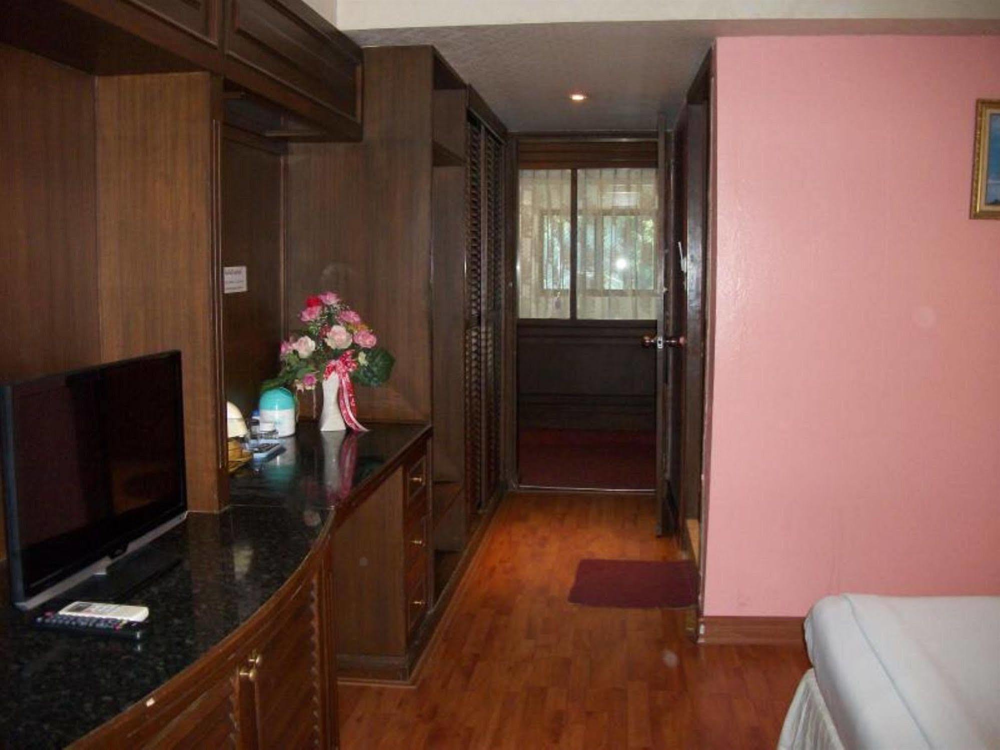 Sawasdee Hotel 콘캔 외부 사진