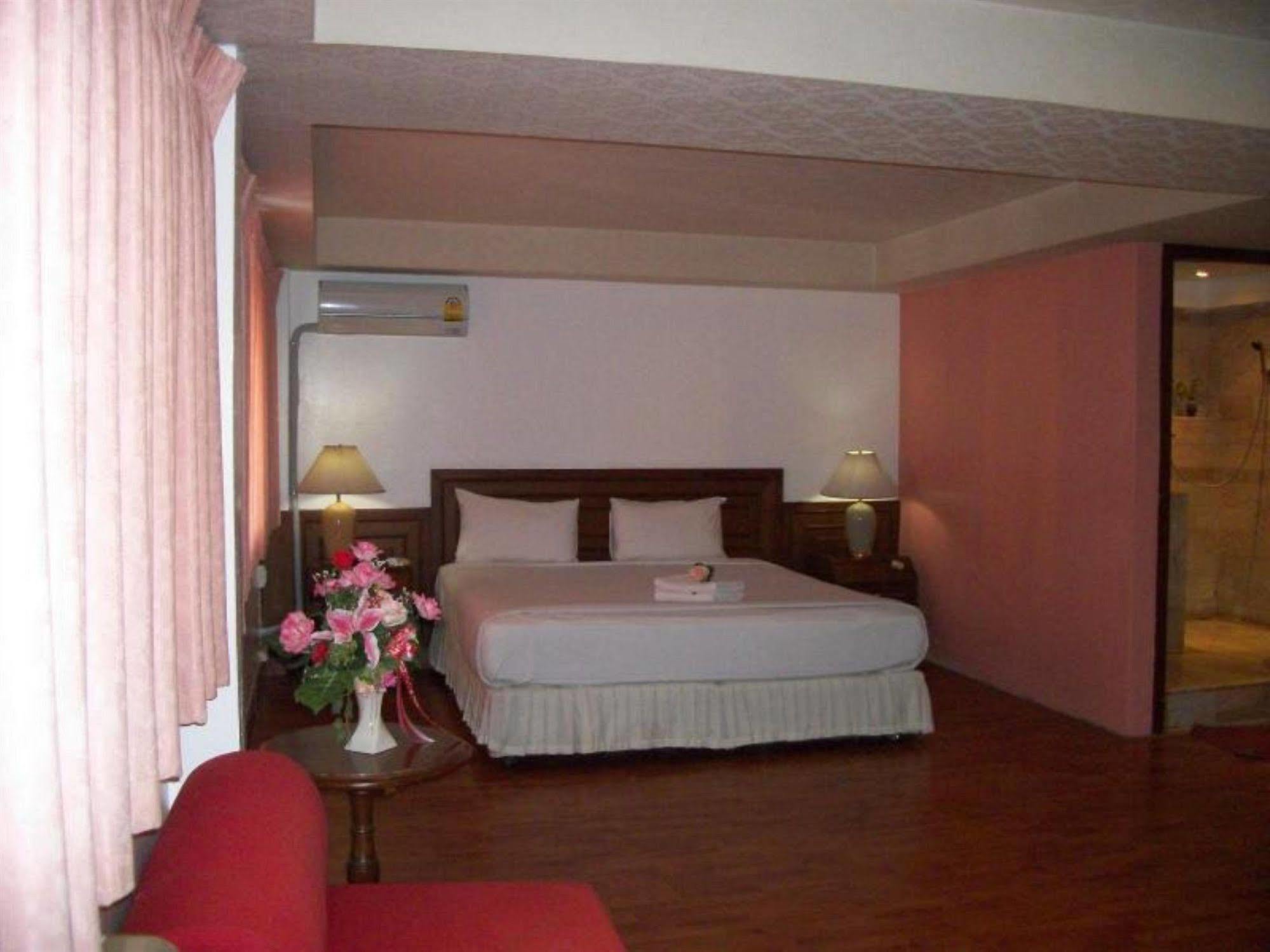 Sawasdee Hotel 콘캔 외부 사진